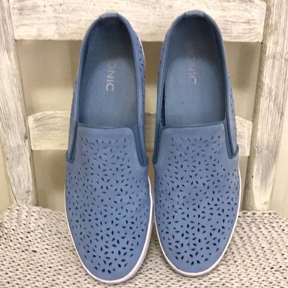 Vionic Splendid Midi Perforated Slip-On Blue - Picture 10 of 16